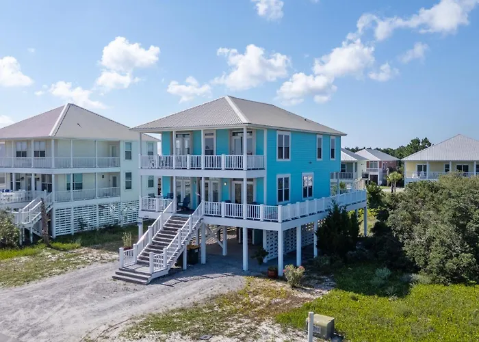 Holiday home Dog Friendly House 200ft From The Gulf Shores