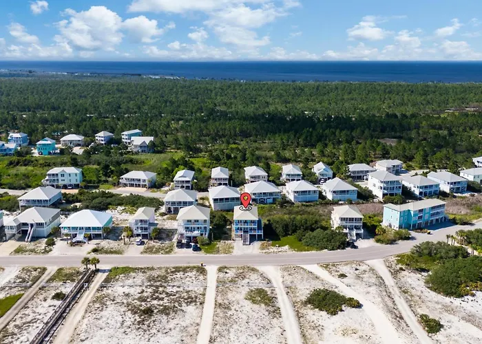 Holiday home Dog Friendly House 200ft From The Gulf Shores